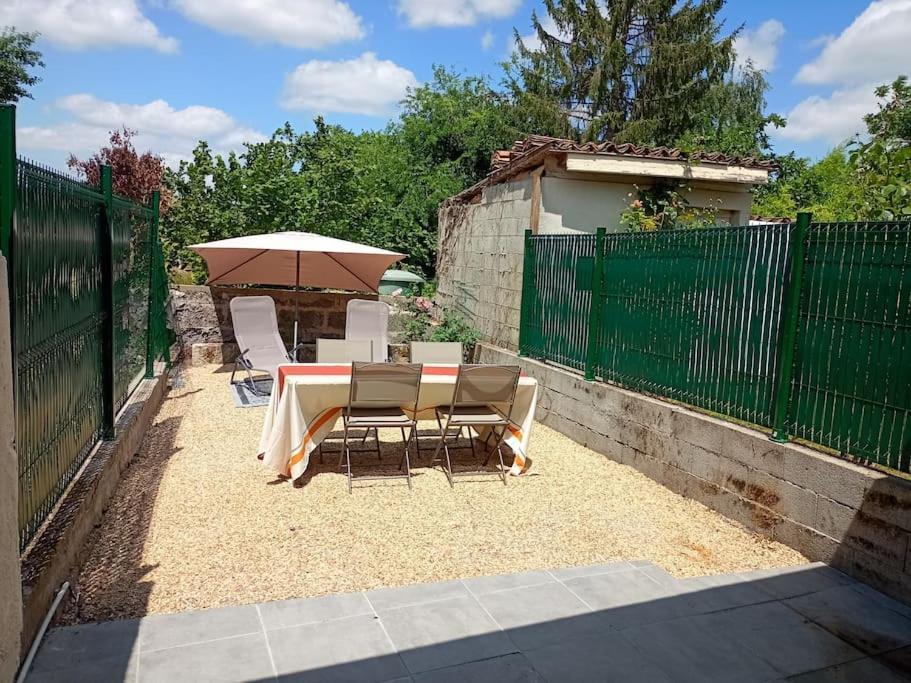 Charmante Maison Le Fagnard Coutras Exterior foto